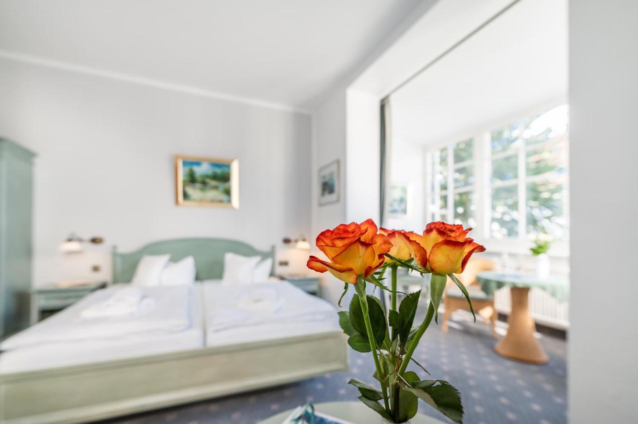 Hotel Villa Neander Остзебад Бинц Екстериор снимка