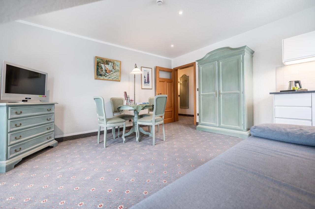 Hotel Villa Neander Остзебад Бинц Екстериор снимка