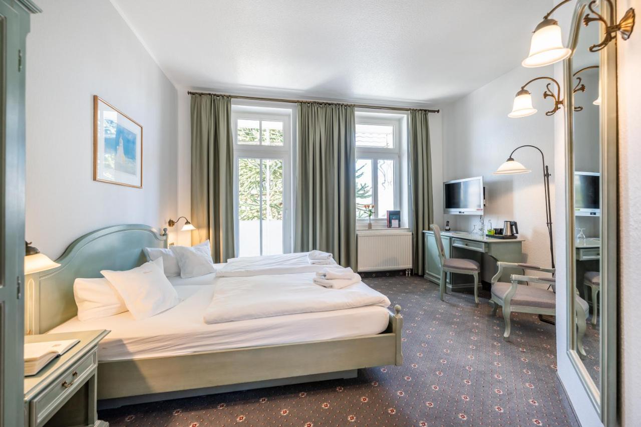 Hotel Villa Neander Остзебад Бинц Екстериор снимка